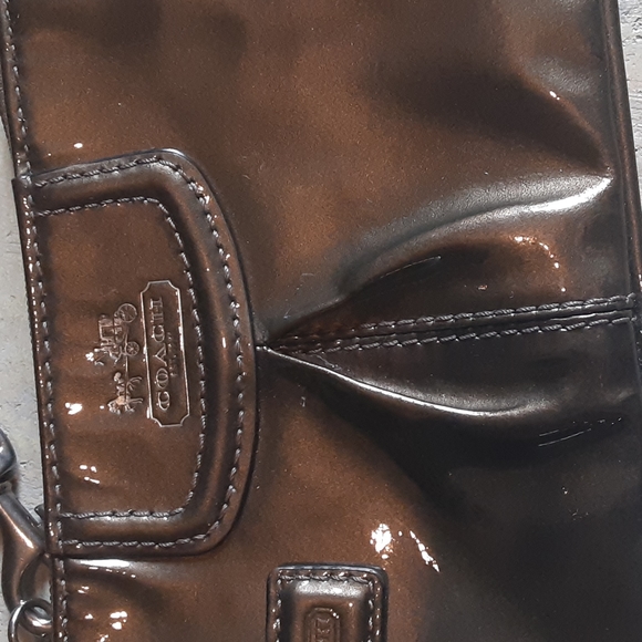 COACH, Small Bronze, Zip Wristlet - Picture 3 of 6